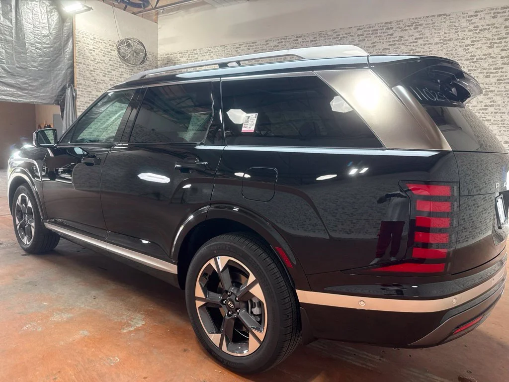 New 2027 Abyss Black Pearl Hyundai Limited image 5