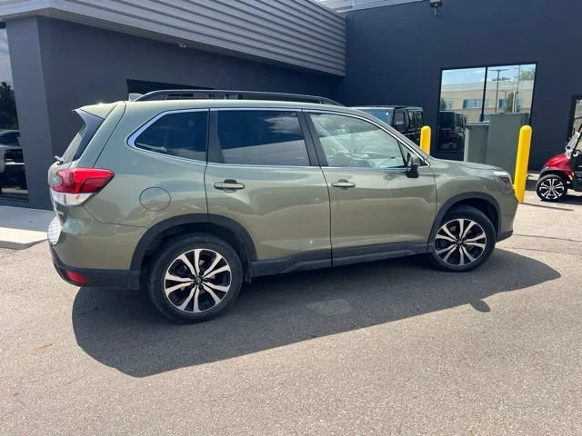 Used 2020 Jasper Green Metallic Subaru Limited image 3