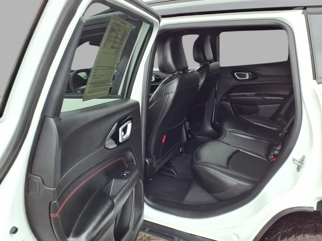 2025 Jeep Compass Trailhawk - Photo 23
