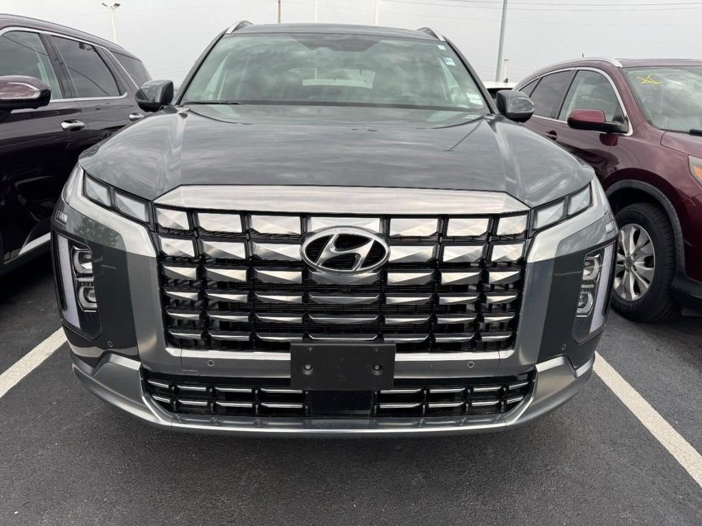 Used 2023 Gray Hyundai Calligraphy image 2