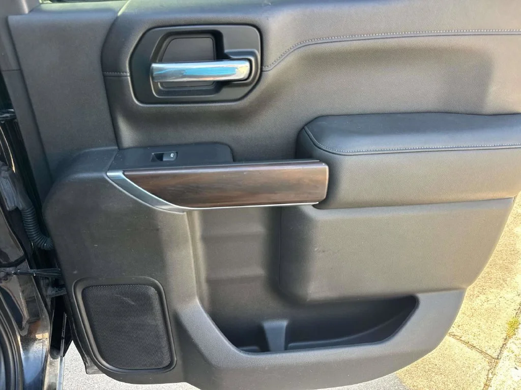 Used 2019 Black GMC SLT image 29