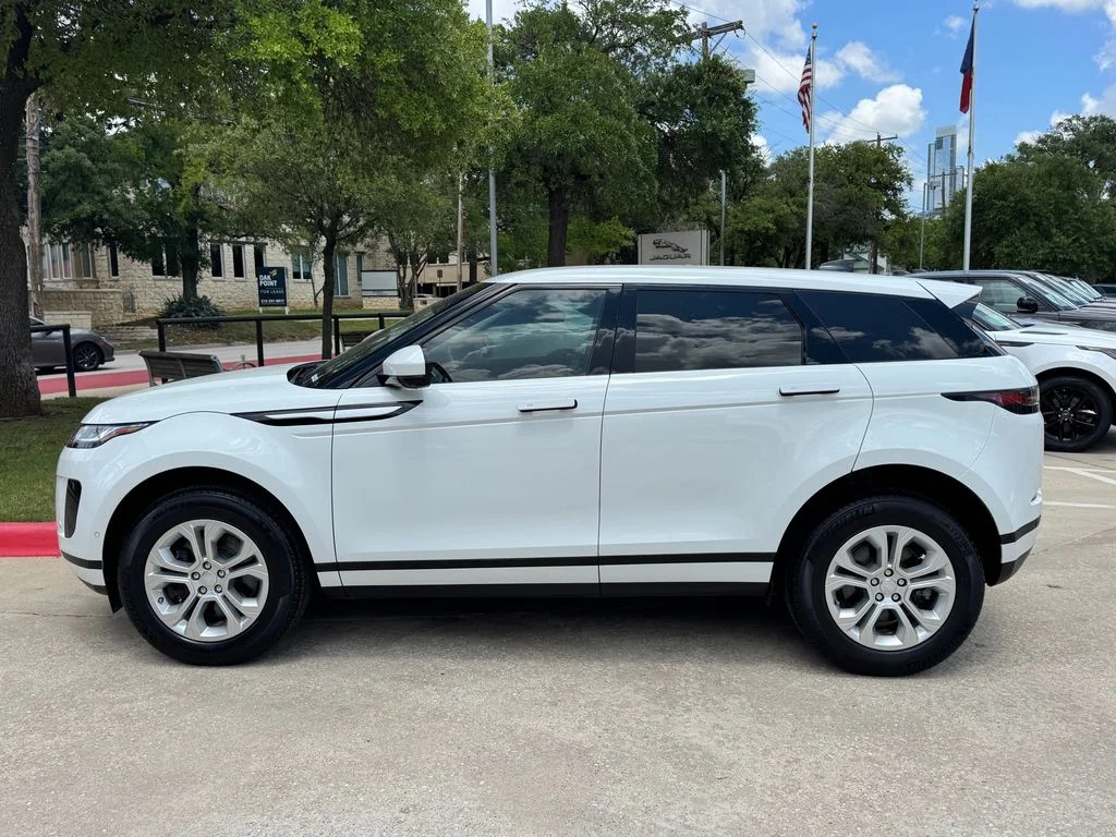 Used 2021 Fuji White Land Rover S image 5