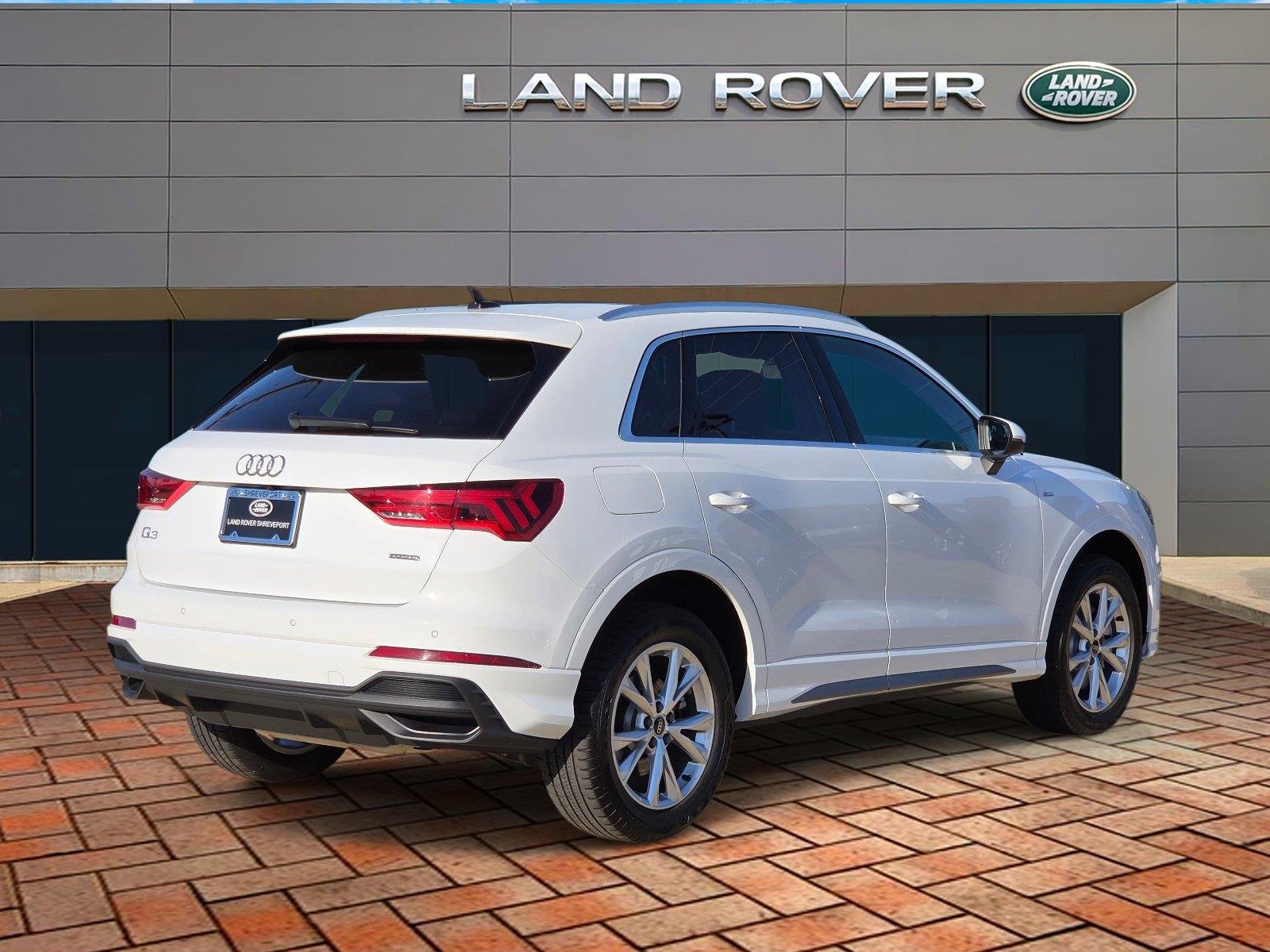 Used 2025 WHITE Audi S line Premium image 4