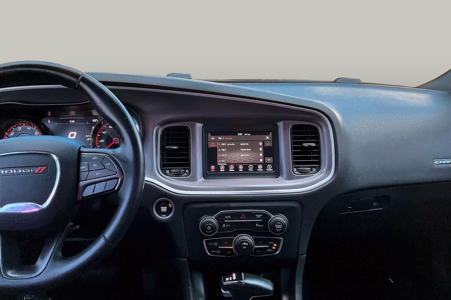 Used 2019 Octane Red Pearlcoat Dodge SXT image 7