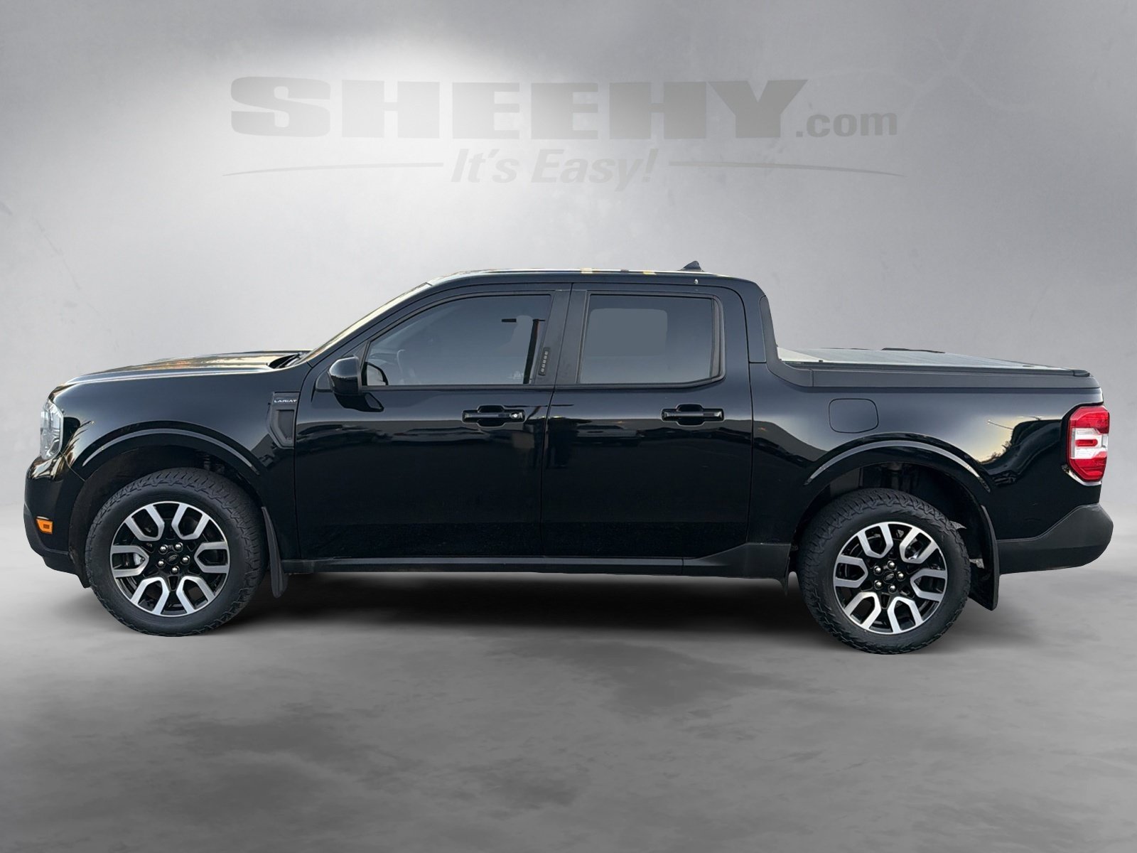 Used 2022 Black Ford Lariat image 12