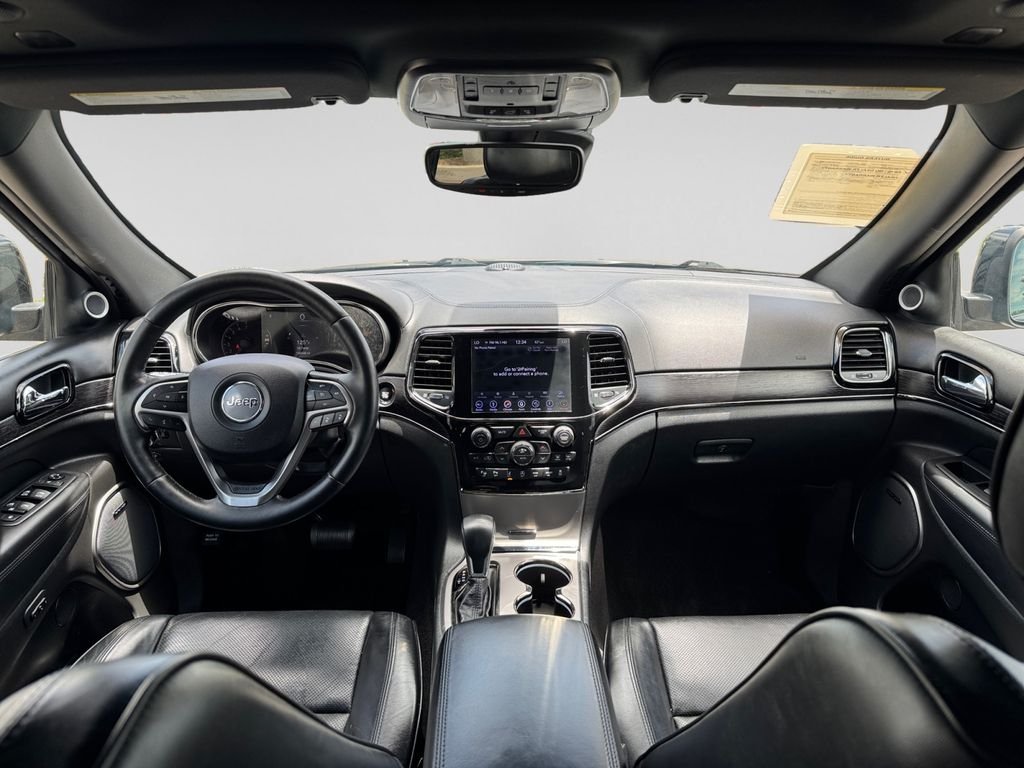 Used 2019 Diamond Black Jeep Overland image 12