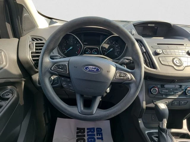 Used 2017 Red Ford SE image 12
