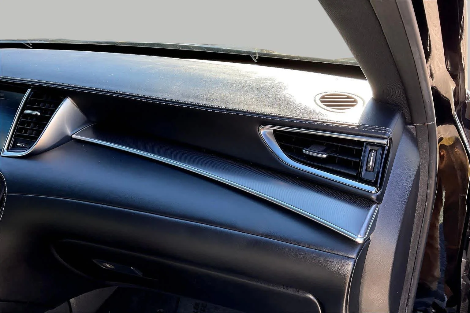 Used 2022 Black Obsidian INFINITI LUXE image 19
