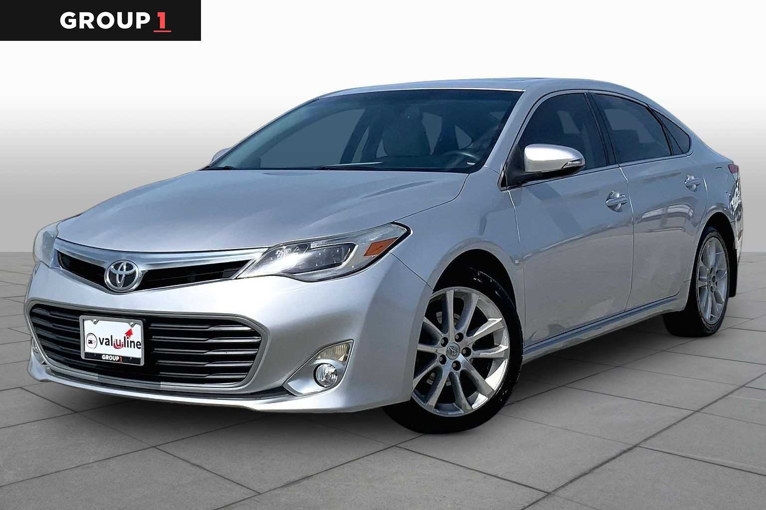 2013 Toyota Avalon XLE Touring's photo