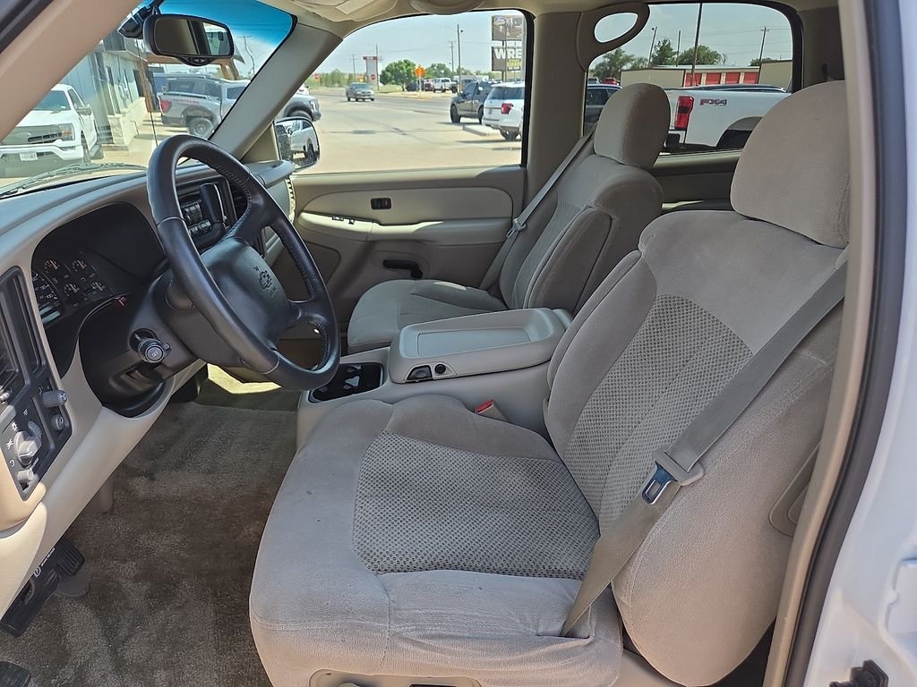 Used 2002 White Chevrolet LS image 18