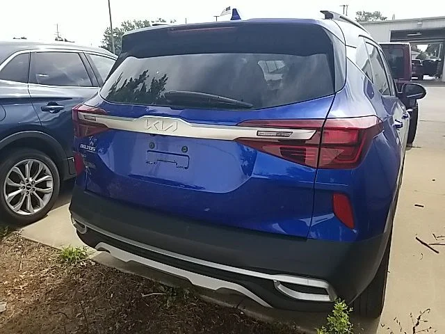 Used 2022 Blue Kia S image 21