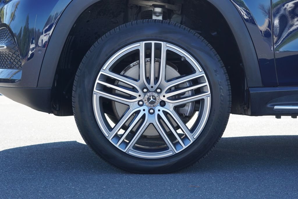 Certified Used 2022  Mercedes-Benz GLS 450 image 10
