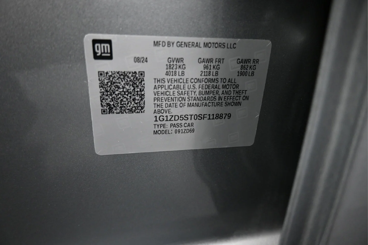 Used 2025 Sterling Gray Metallic Chevrolet 1LT image 22