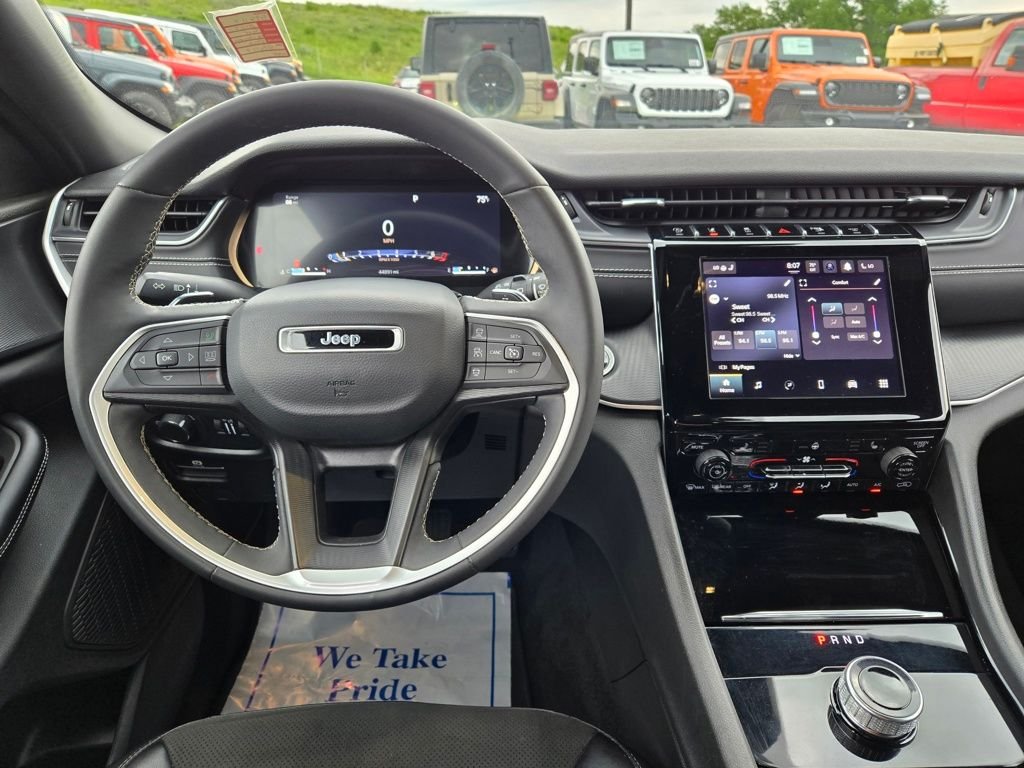 Used 2023 Black Jeep Altitude X image 20