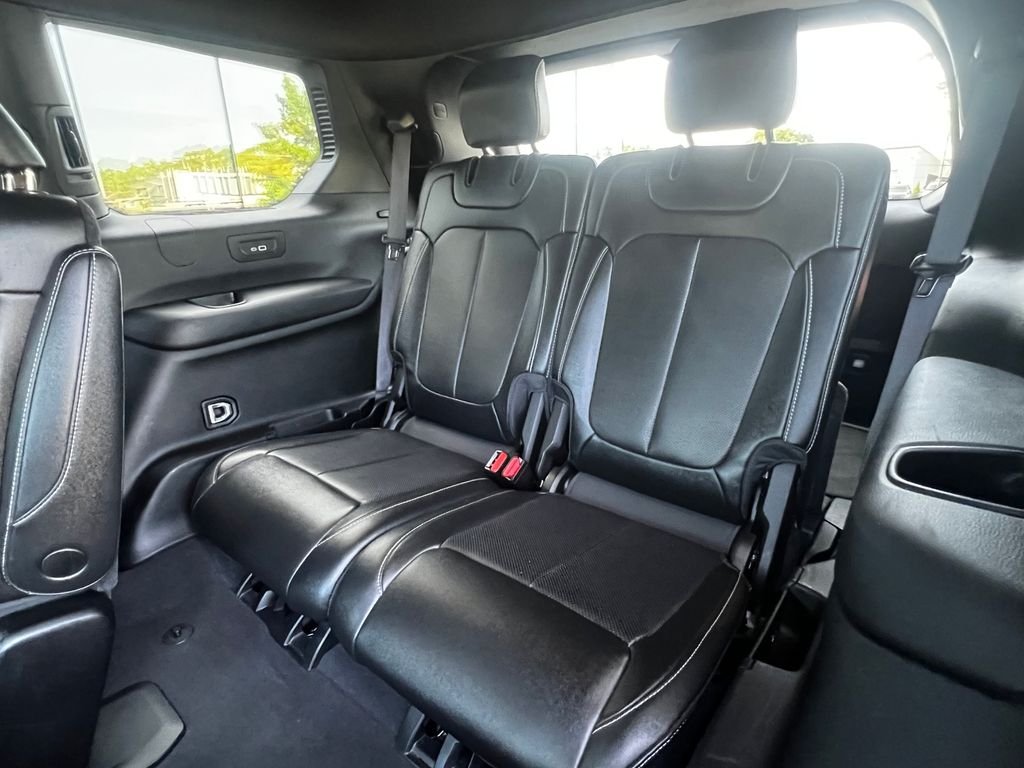 Used 2024 Silver Jeep Limited image 20