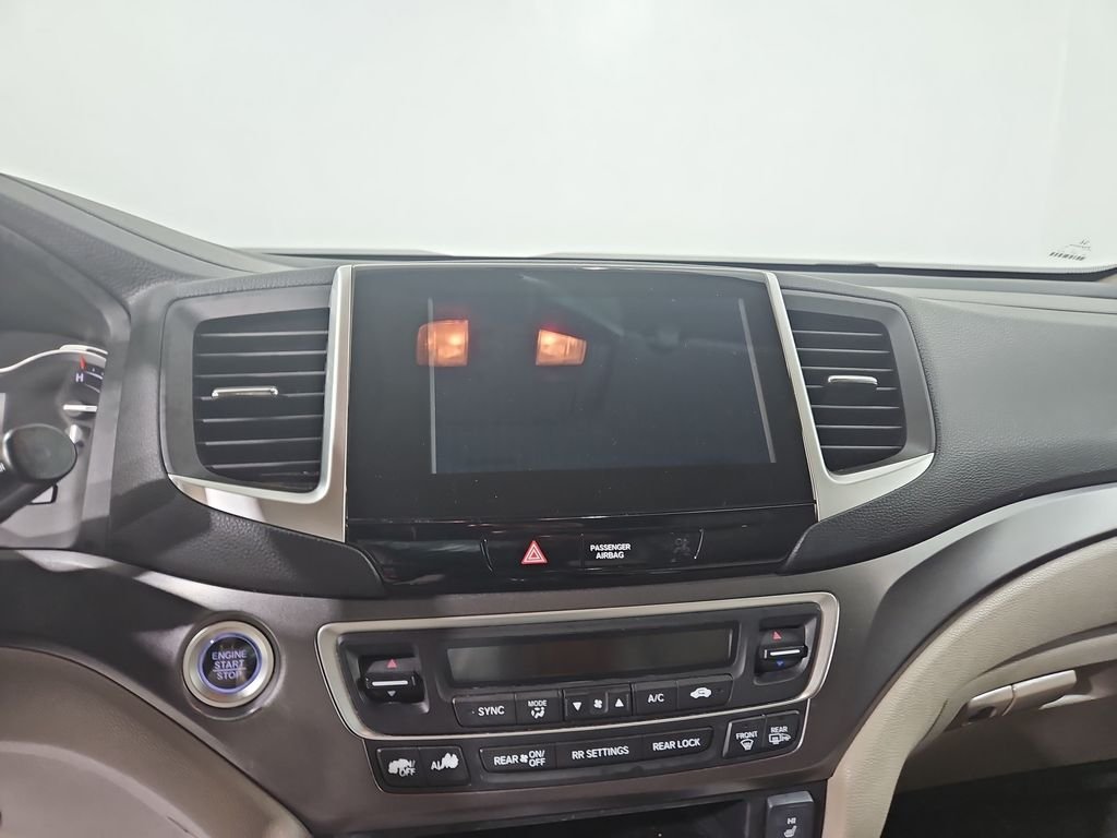 Used 2017 White Honda EX-L image 18