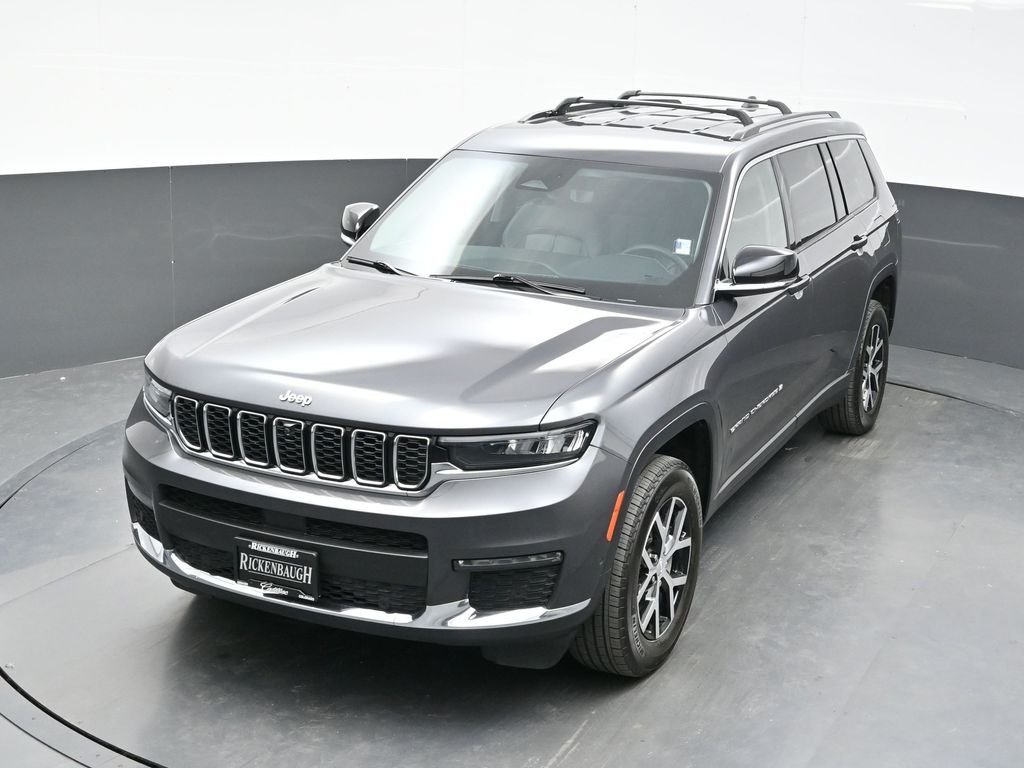 Used 2023 Gray Jeep Limited image 31