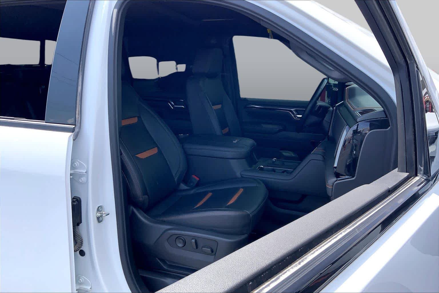 Used 2024 Summit White GMC AT4 image 9