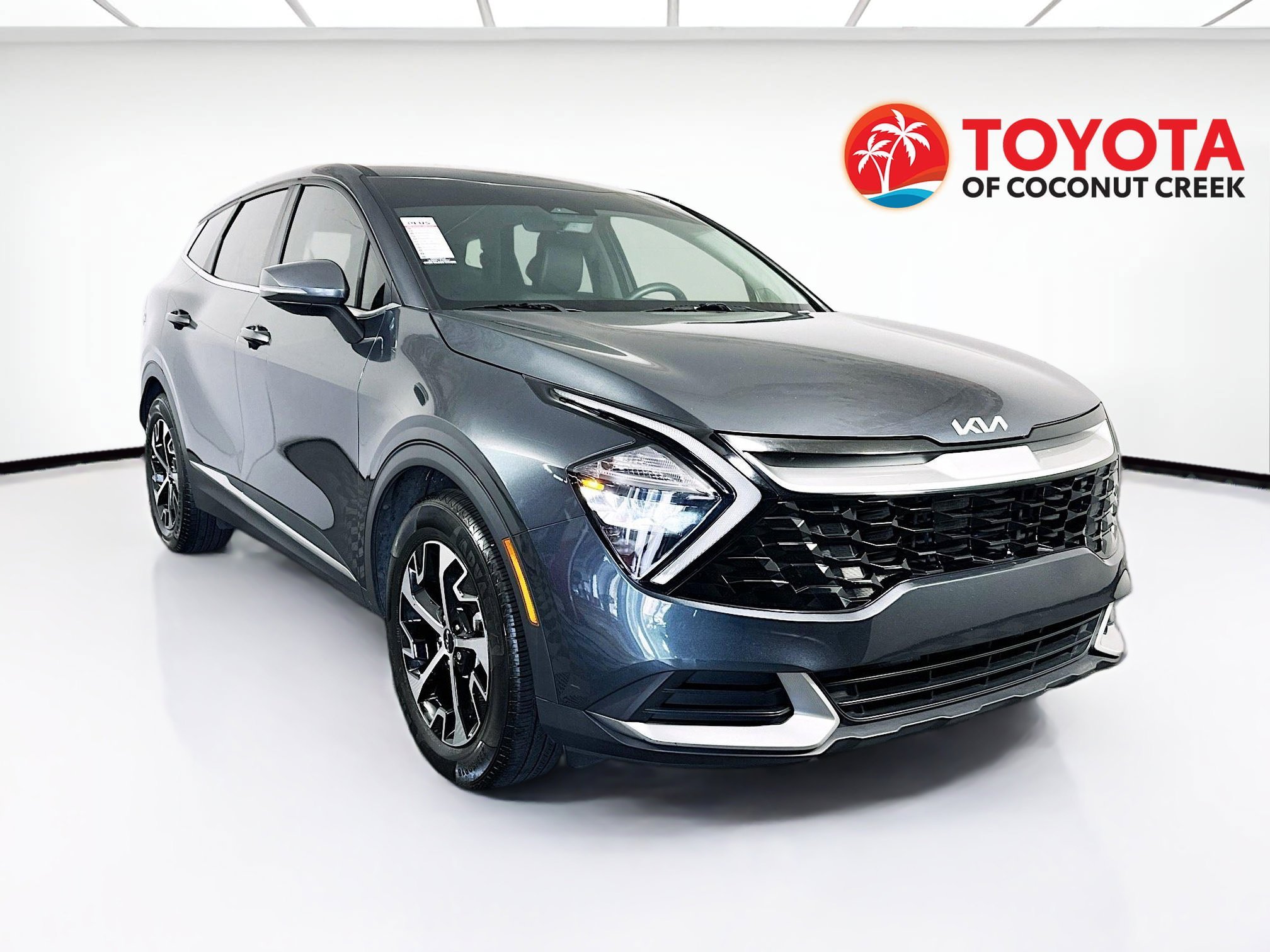 2023 Kia Sportage thumbnail 3