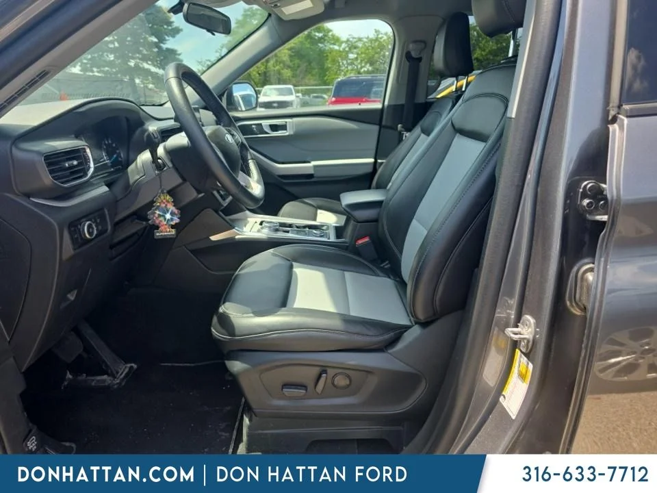 Used 2023 Carbonized Gray Metallic Ford XLT image 7