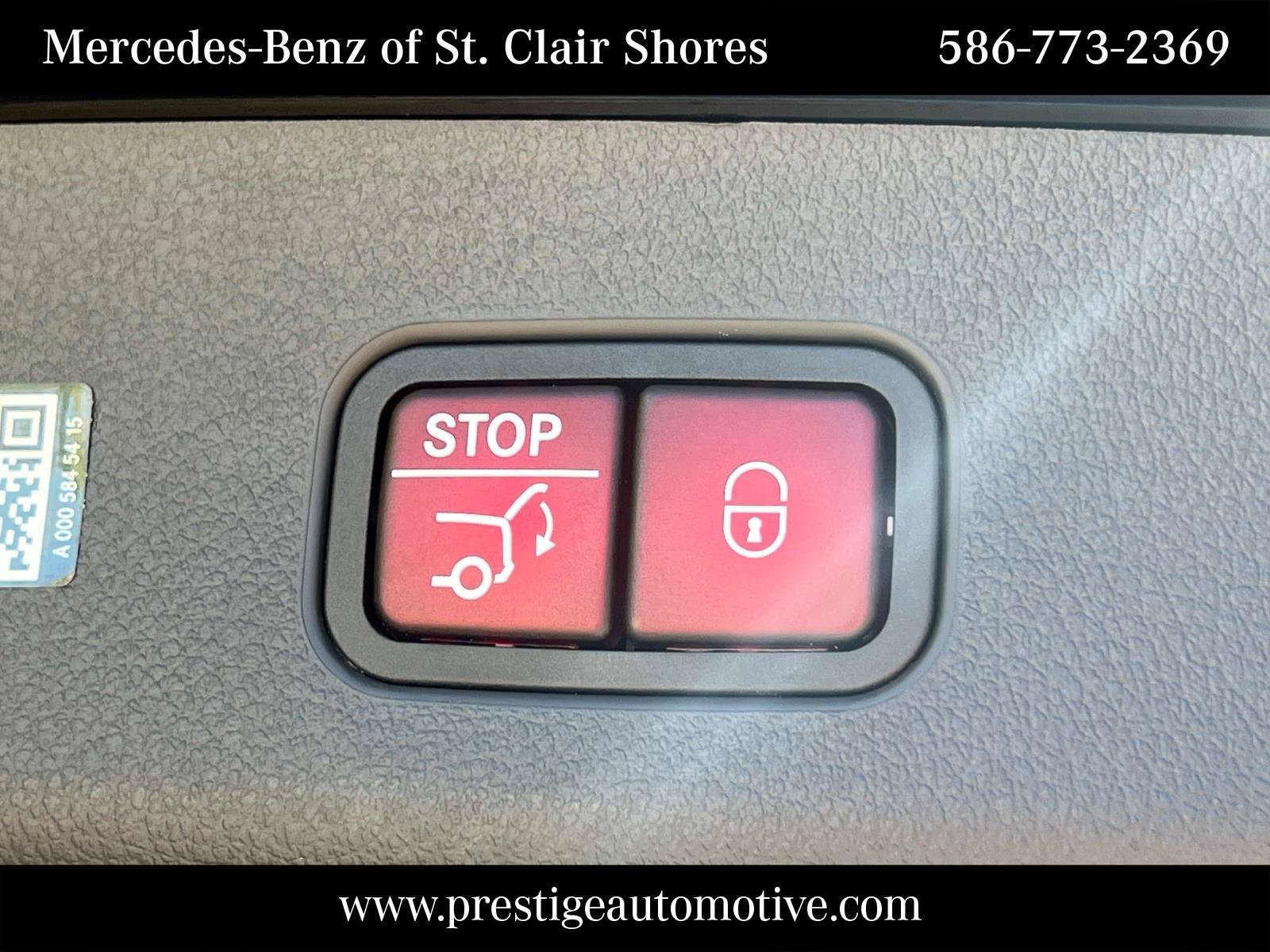 Certified Used 2023 Black Mercedes-Benz GLC 300 image 14