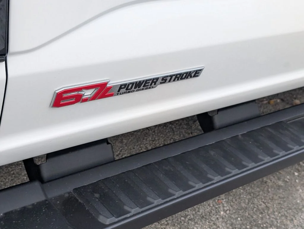 New 2026 Star White Metallic Tri-Coat Ford F-250® Lariat® image 7