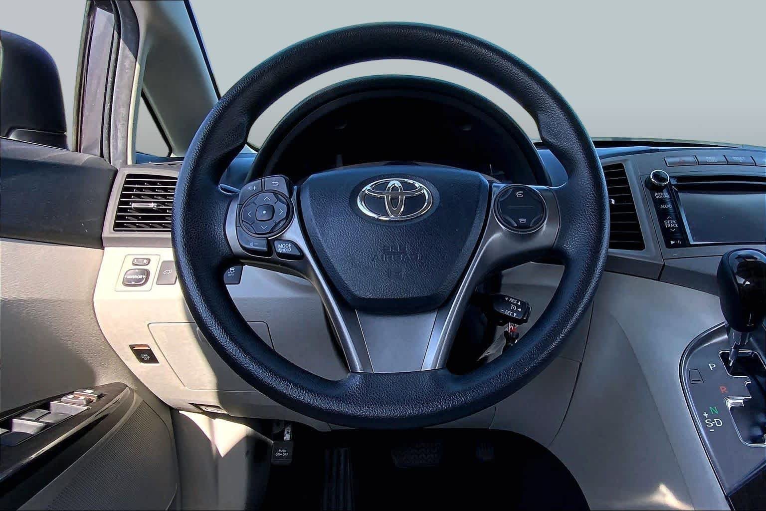 Used 2013 Magnetic Gray Metallic Toyota LE image 6