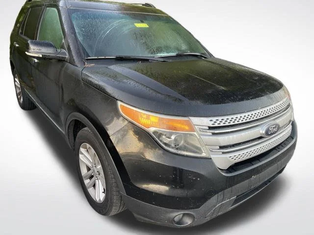 Used 2015 Black Ford XLT image 10
