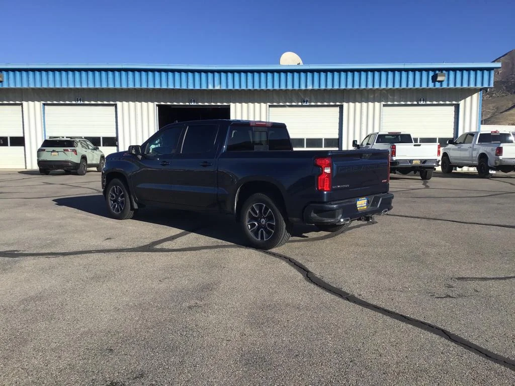 Used 2020 Northsky Blue Metallic Chevrolet RST image 3