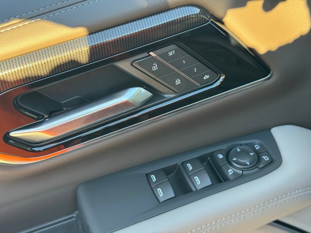 2026 GMC Yukon XL Elevation - Photo 17