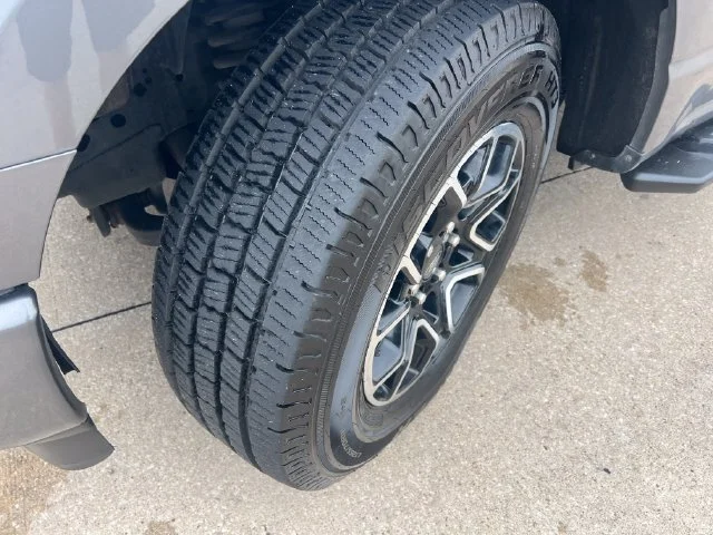 Used 2021 Gray Ford XLT image 14