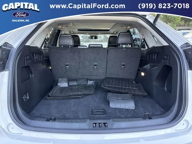 Used 2024 White Ford SEL image 16