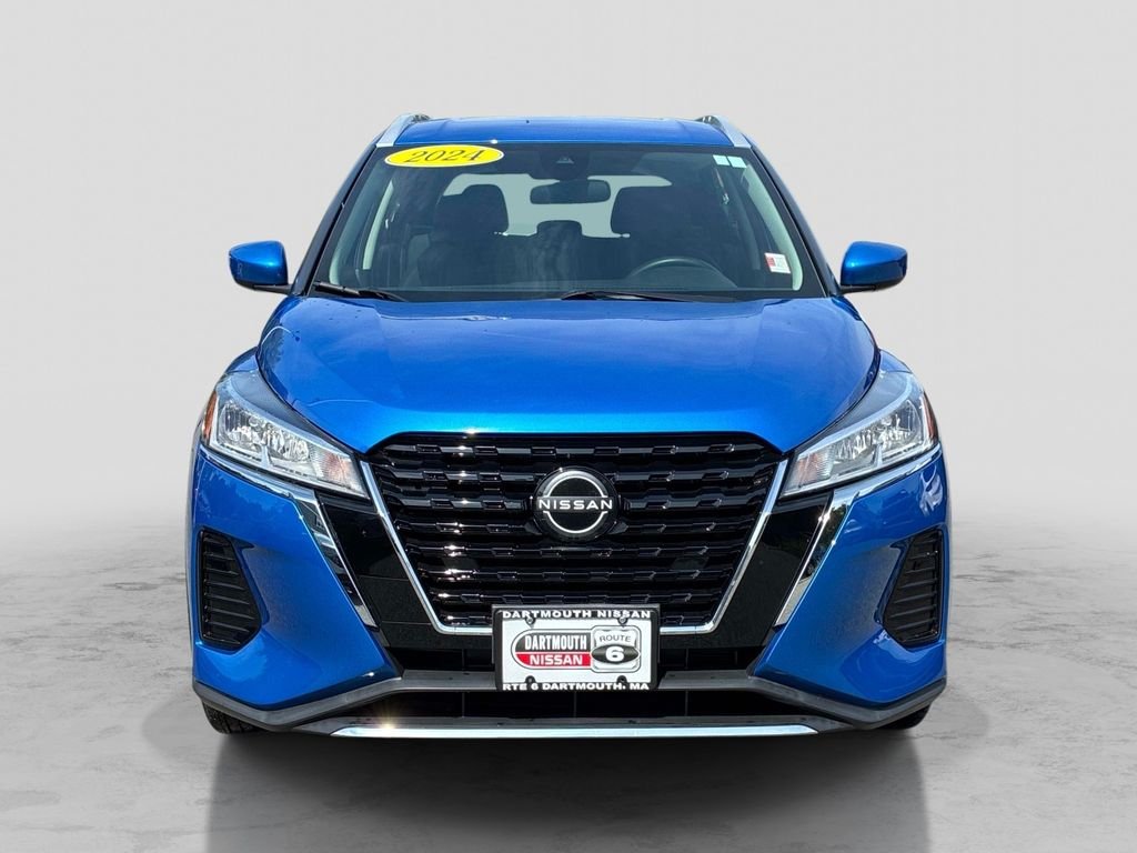 Used 2024 Blue Nissan SV image 2