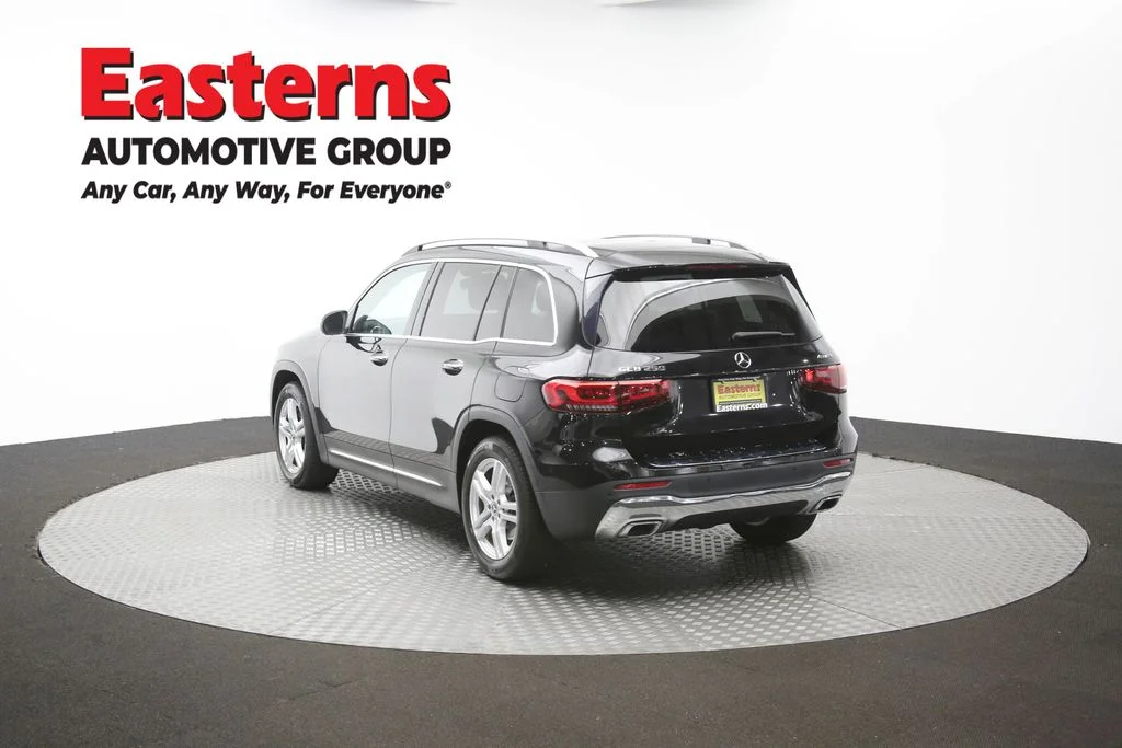 Used 2022 Black Mercedes-Benz GLB 250 image 65