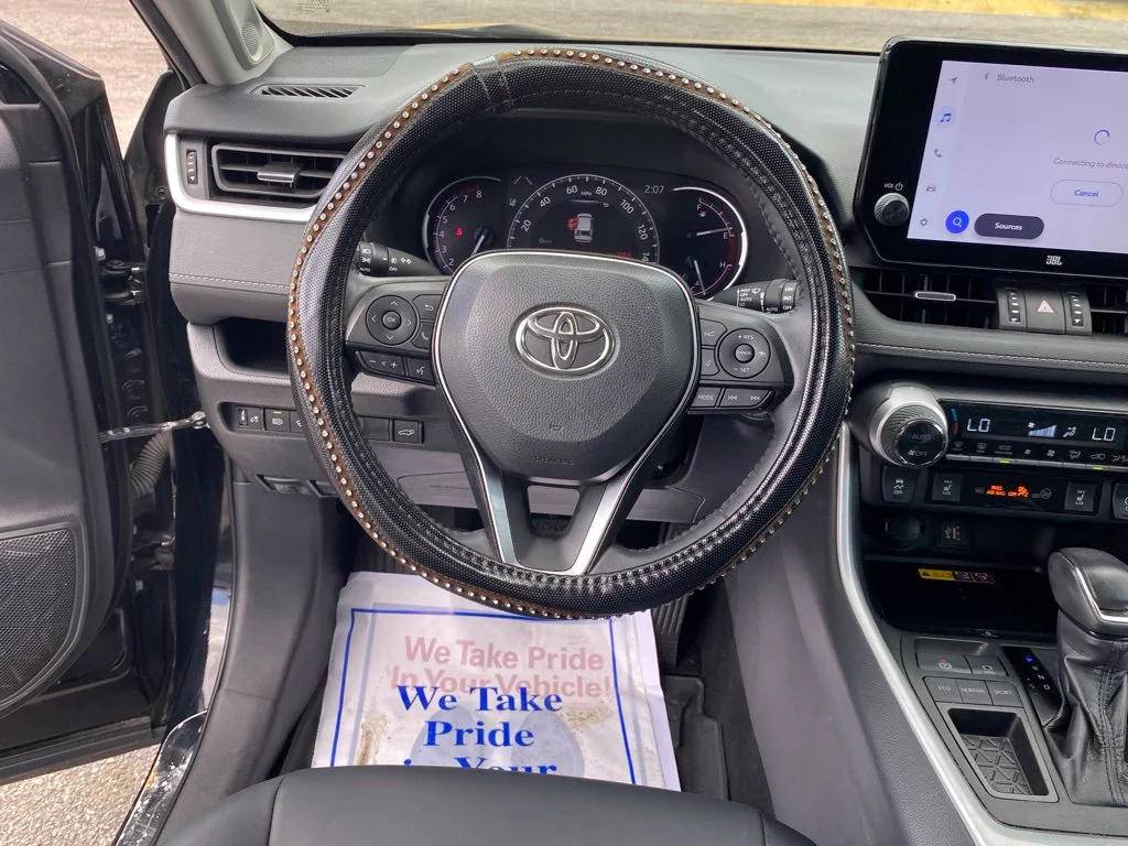 Used 2023 Black Toyota XLE Premium image 9