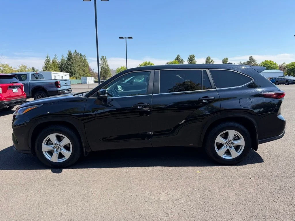 Used 2024 Midnight Black Metallic Toyota LE image 5