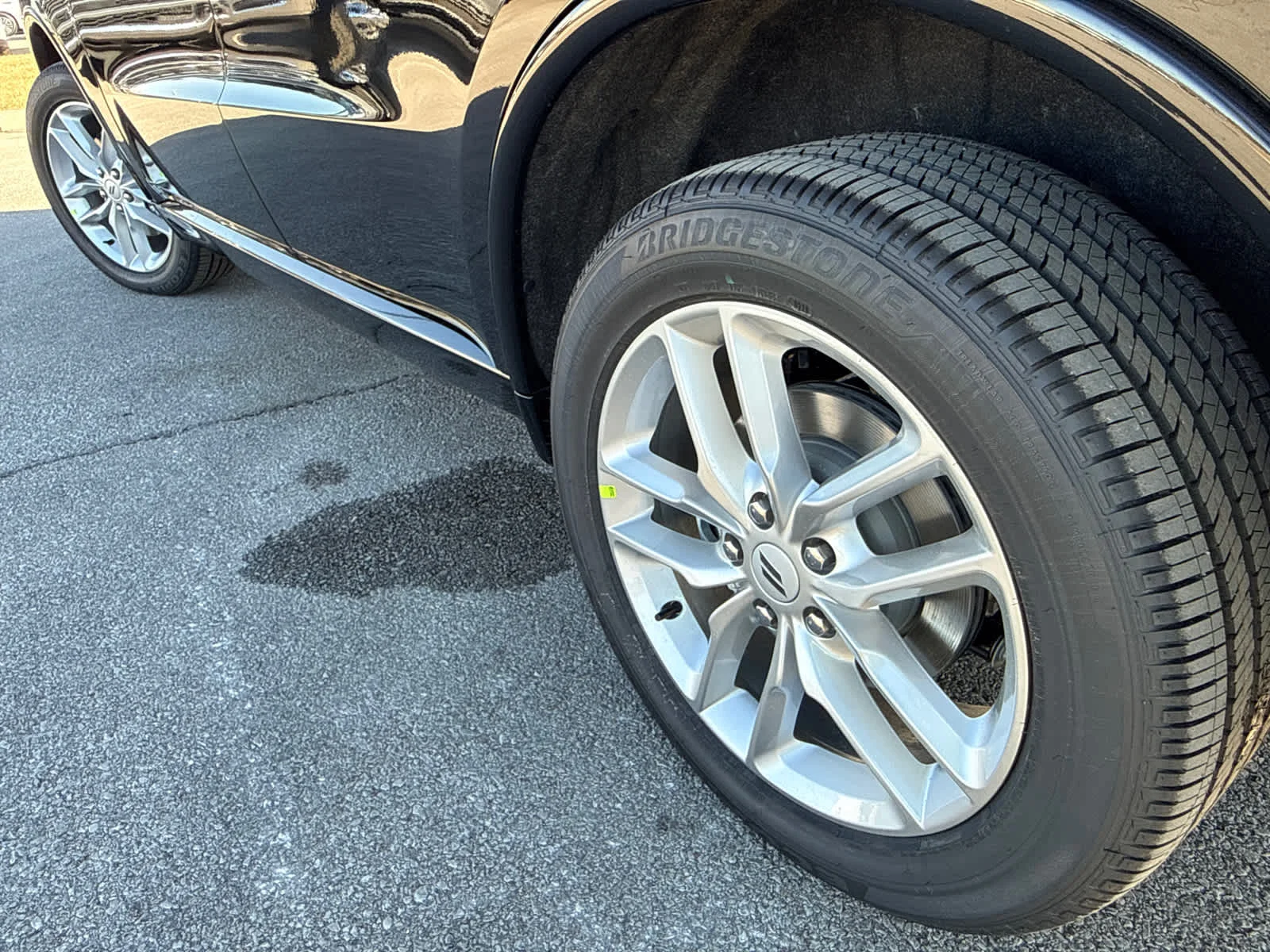 New 2026 Diamond Black Clear-Coat Exterior Paint Dodge GT Plus image 6