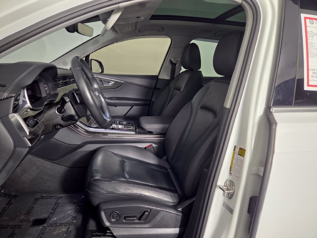 2023 Audi Q7 Premium Plus - Photo 9