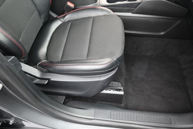Used 2025 Gray Metallic Ford ST-Line image 34
