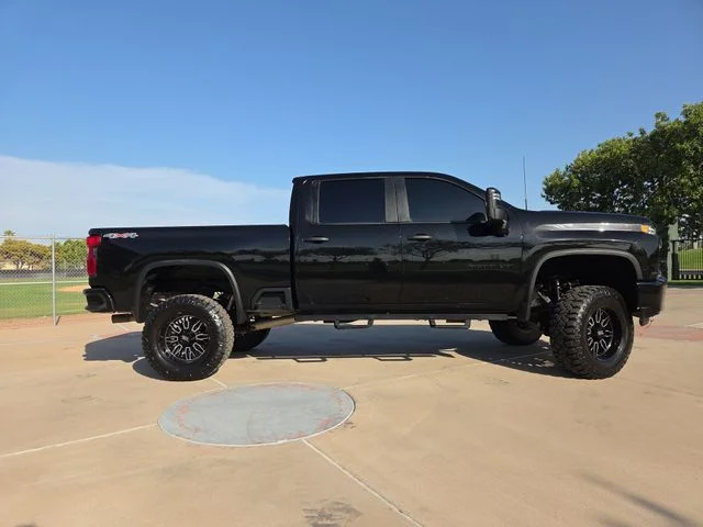 Used 2023 Black Chevrolet Custom image 34