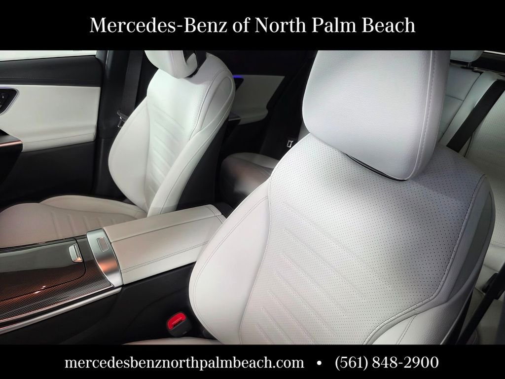 New 2026 Graphite Grey Metallic Mercedes-Benz GLC 300 image 9