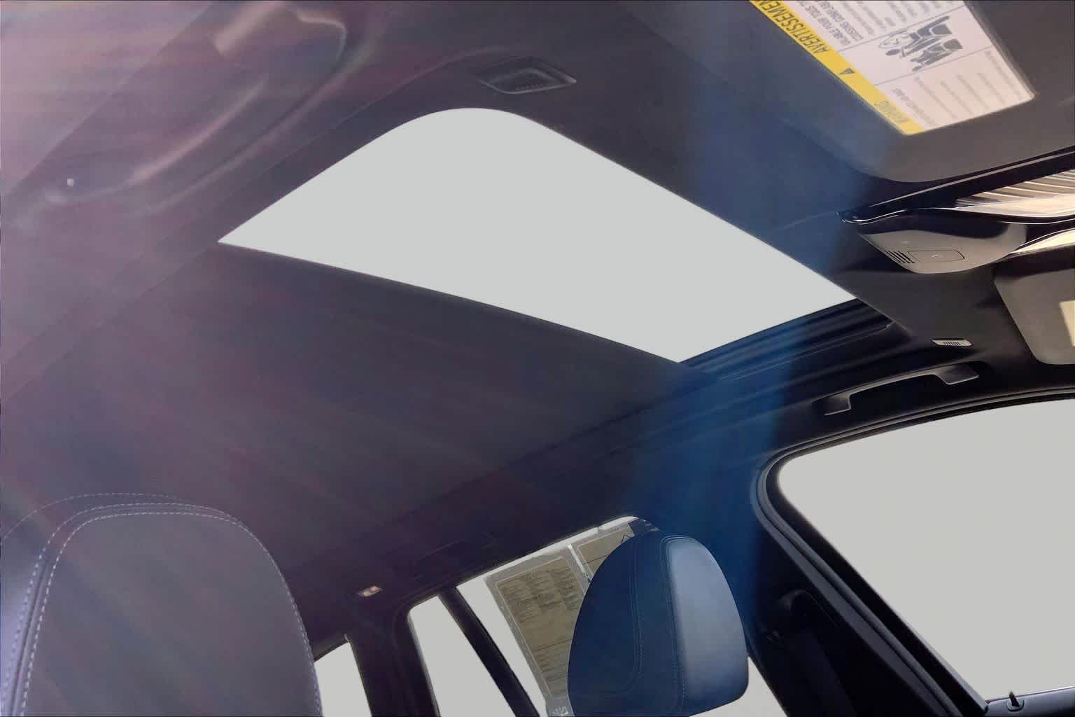 Used 2023 Skyscraper Gray Metallic BMW sDrive30i image 14