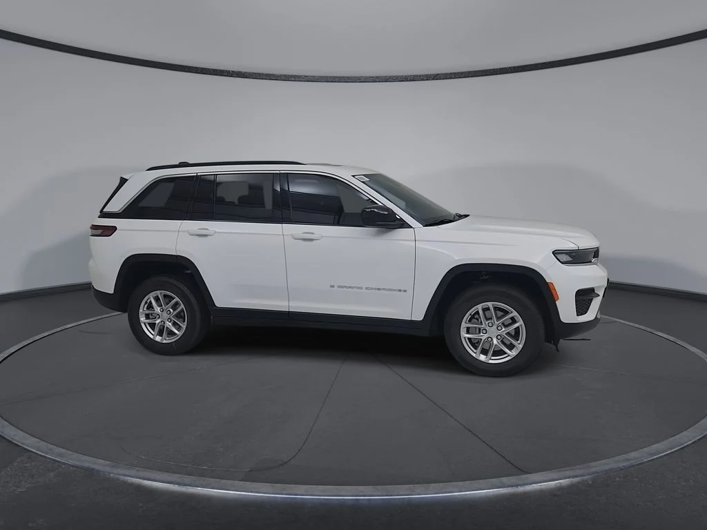 New 2026 Bright White Clearcoat Jeep Laredo X image 3