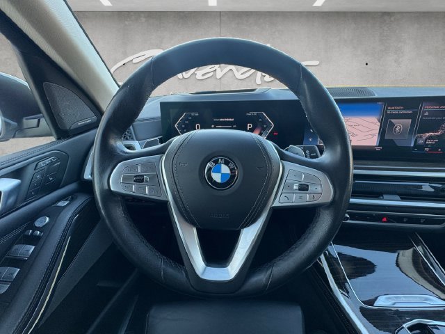 Used 2023 White BMW xDrive40i image 21