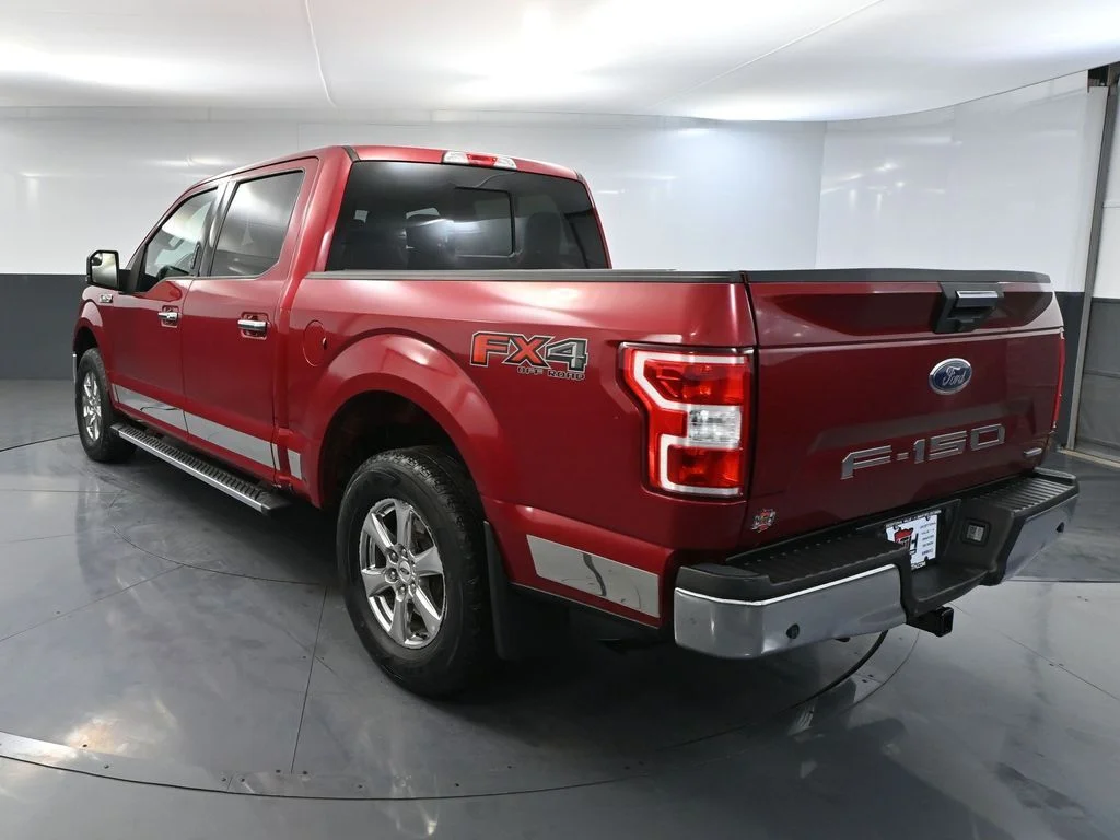 Used 2018 Red Ford XLT image 9