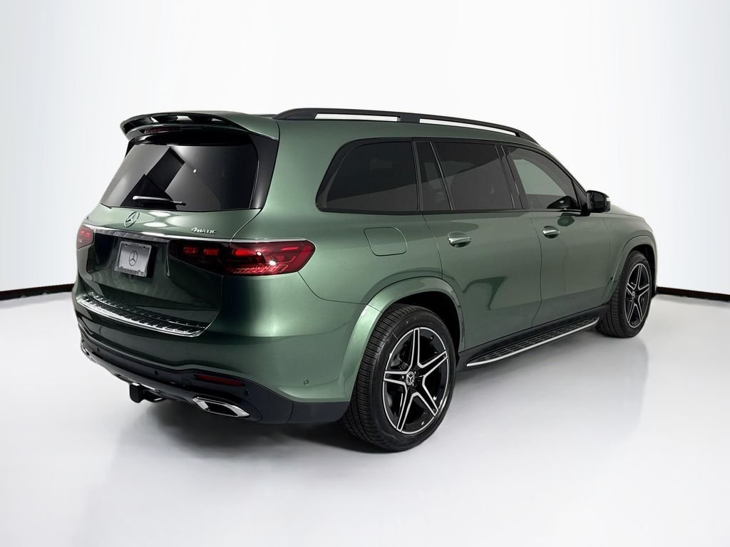 New 2026 MANUFAKTUR Ireland Mid Green Metallic Mercedes-Benz GLS 450 image 5