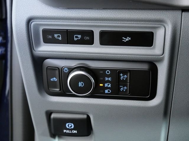 Certified Used 2023 Blue Ford XLT image 27