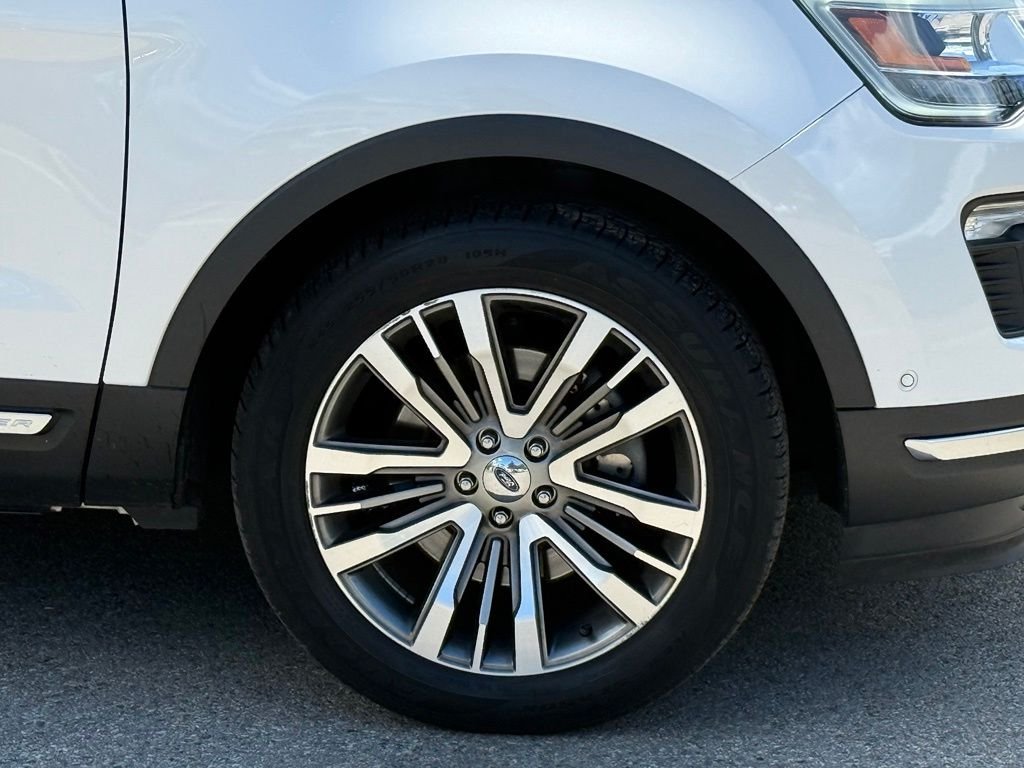 Used 2019 White Platinum Clearcoat Metallic Ford Platinum image 12
