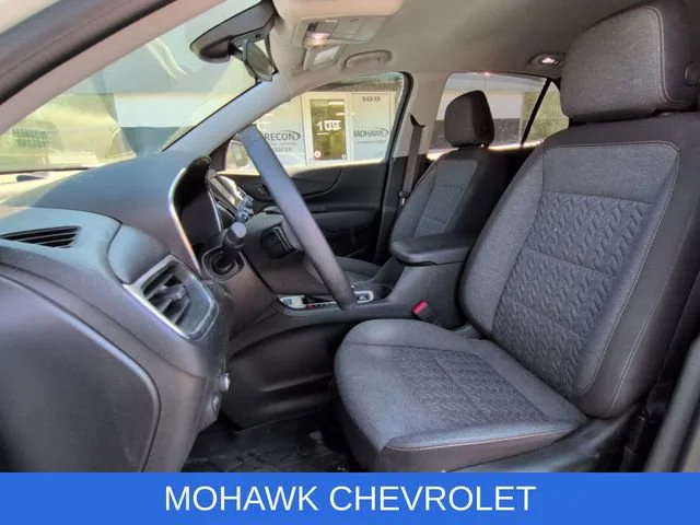 Used 2024 Summit White Chevrolet LT image 10
