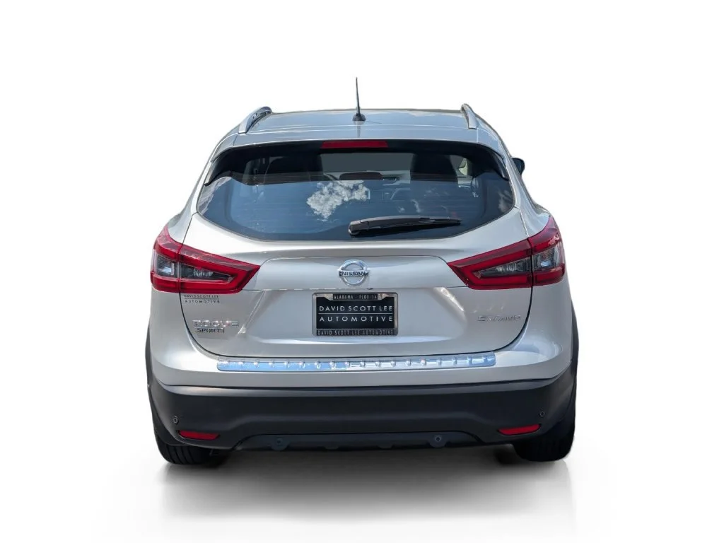 Used 2022 Brilliant Silve Nissan SV image 8